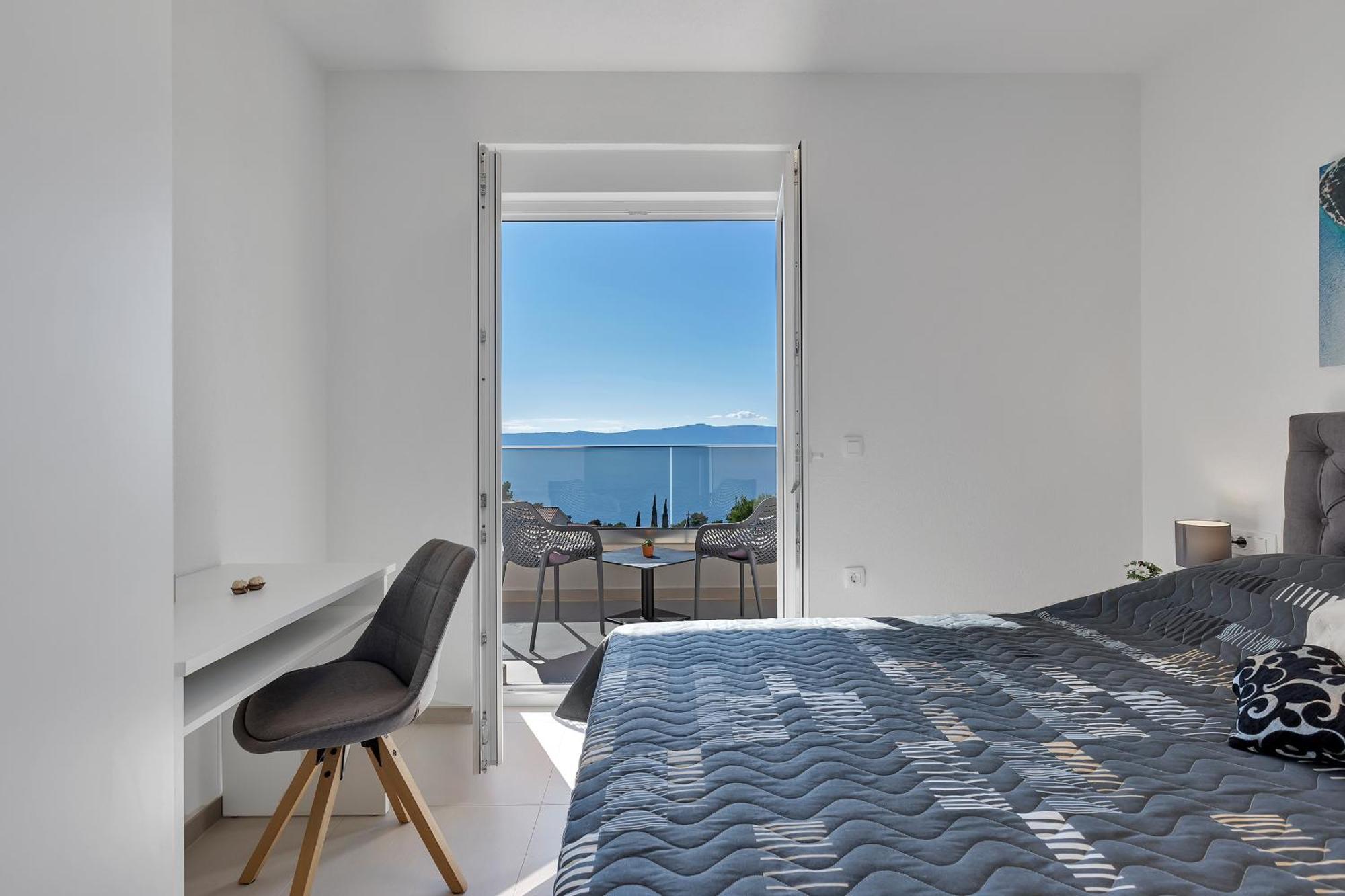 Golden Horizon Retreat Apartment *