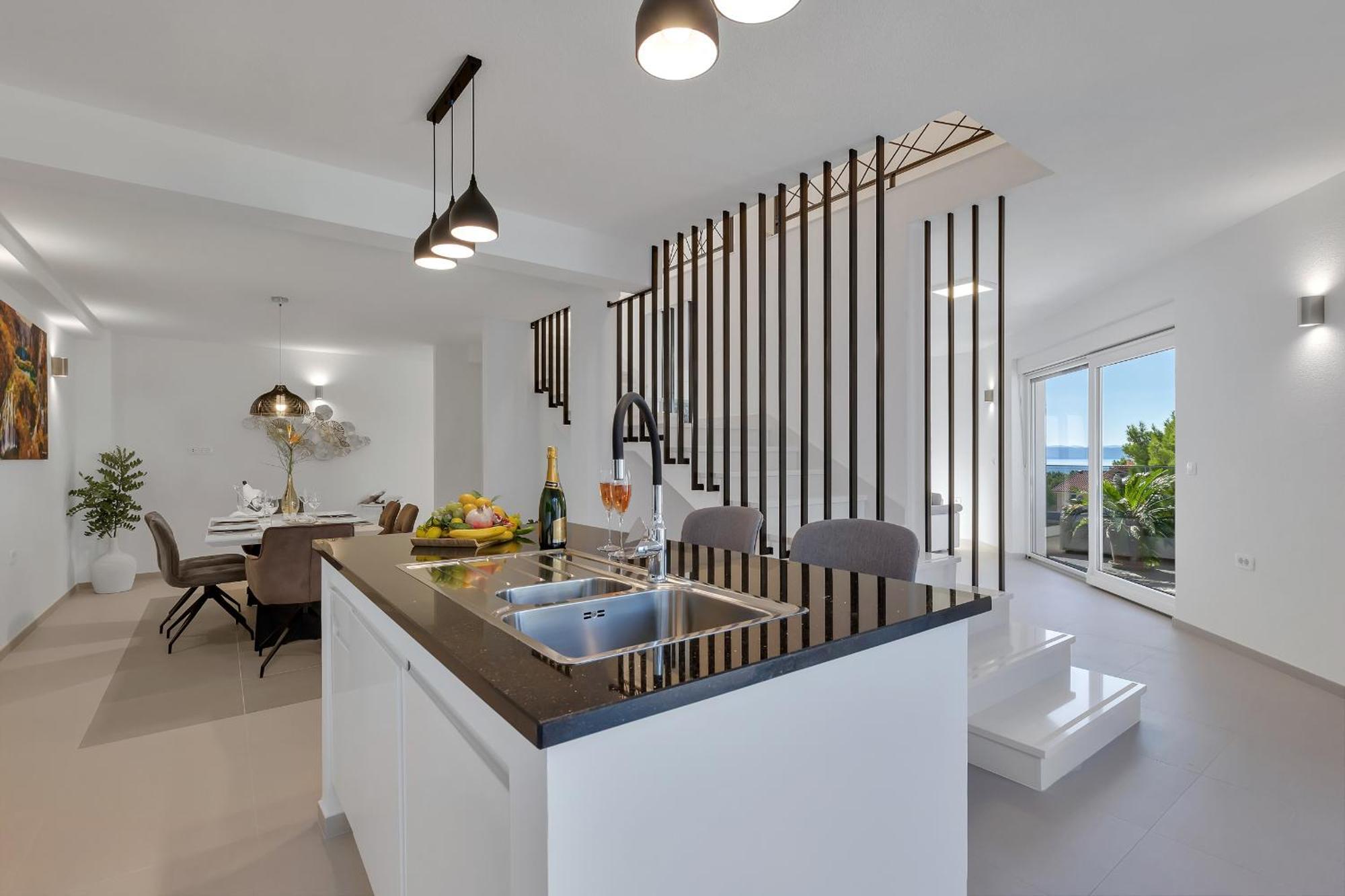 Golden Horizon Retreat