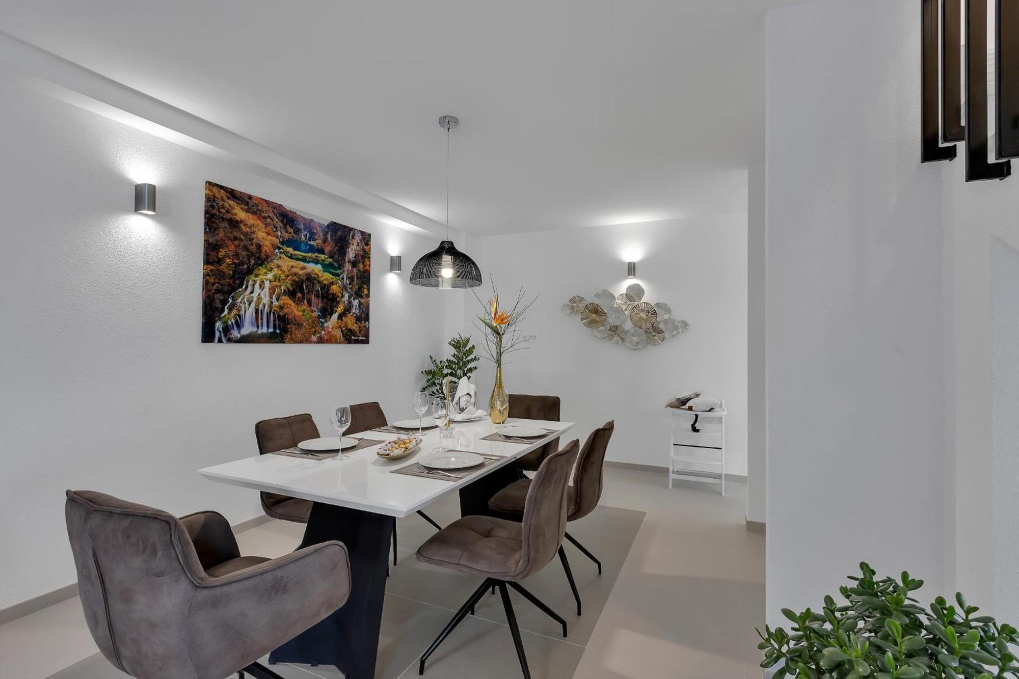 Golden Horizon Retreat Apartment *